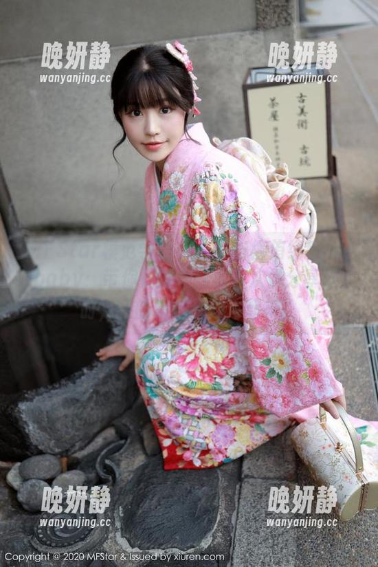 MFStar模范学院 - 白丝与柳侑绮Sevenbaby：带你探讨为什么每次她分享写真时，我的精神都要飞起来？