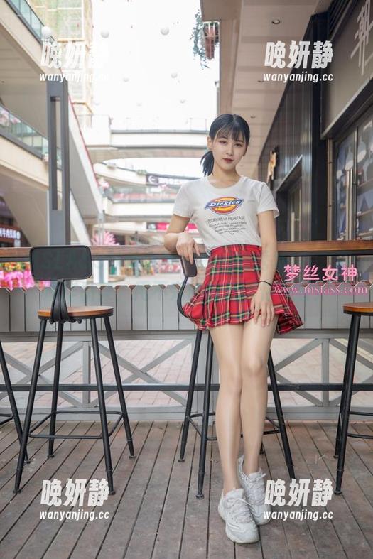 MSLASS梦丝女神 - 楼道的秀场，玥玥高清作品集，用不完的段子等你来看！