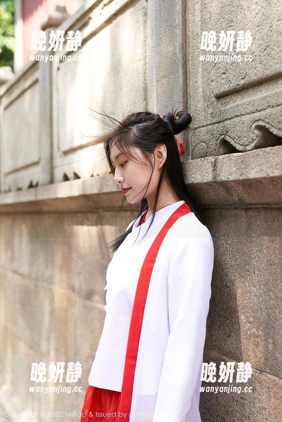 MiiTao蜜桃社-谢芷馨Sindy MiiTao蜜桃社 - 墙壁总有故事:谢芷馨Sindy的教室壁纸装点一夏