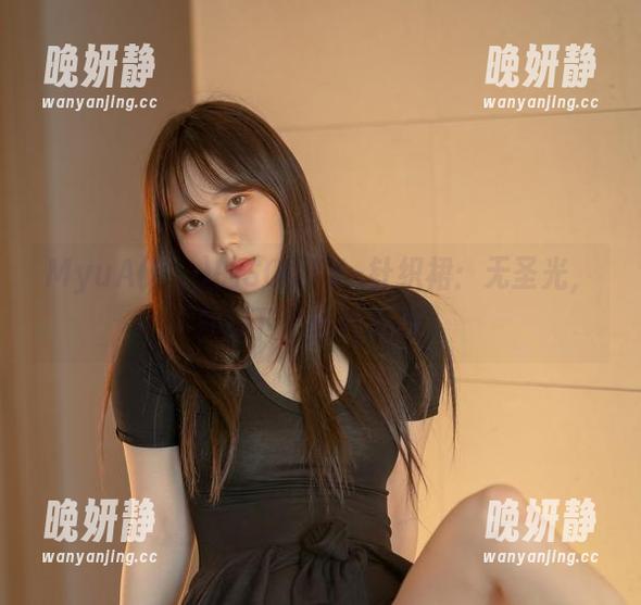 MyuA(뮤아)的SOOTV–针织裙：无圣光，只剩下隐秘的趣味。