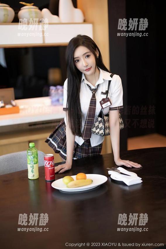 XIAOYU语画界 - Cherry樱桃酱的丝袜写真合集：用腿说话，刚刚好，又不想说太多！
