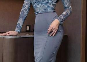 Xiuren秀人网 – 任莹樱Jenny的死库水写真集又来了，更新的时候真想问，水温今儿怎样？