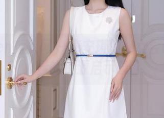 Xiuren秀人网 – 唐安琪的修女尝试：诡异的资源启示录