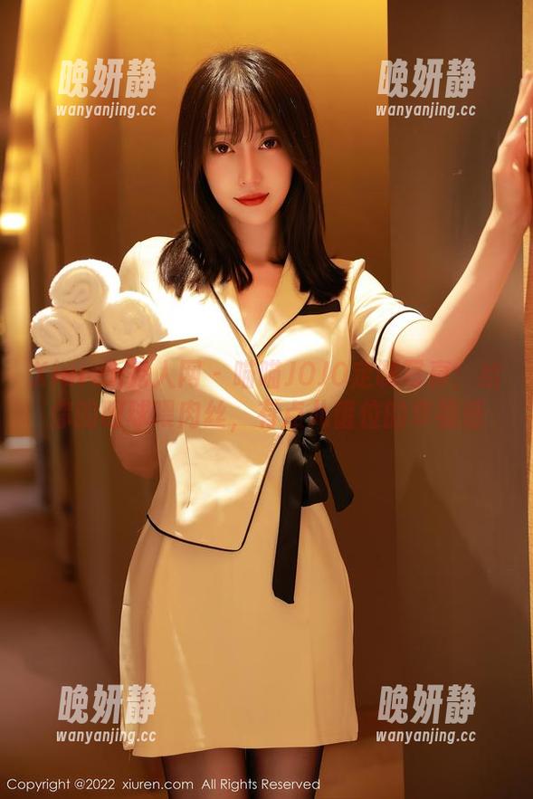 Xiuren秀人网 - 喵喵JOJO定制写真：给你的眼球喂肉丝，有点儿错位的幸福感