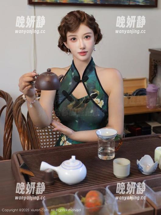 Xiuren秀人网 - 小泡芙winna的在线写真，给你的旅拍翻个新页