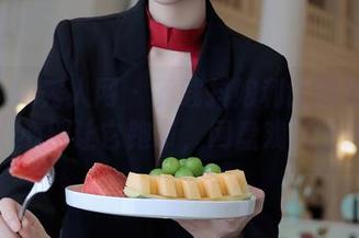 Xiuren秀人网 – 下载抖娘利世的体操服？小心别让它跑了，网盘戏精上线！