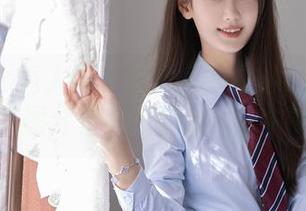 Xiuren秀人网 – 居然又是是小逗逗的少女美图分享，那颗心在空中飞！