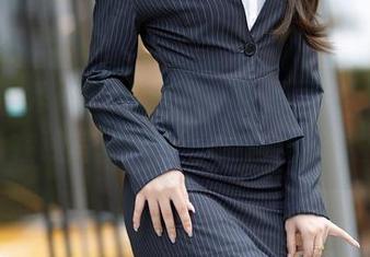 Xiuren秀人网 – 校服不止是回忆，白微Sera在线写真，教你如何重新定义。