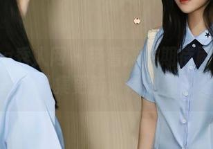 Xiuren秀人网 – 带着满满期待刷新艾静香的白丝作品集更新，每次都那么惊艳。