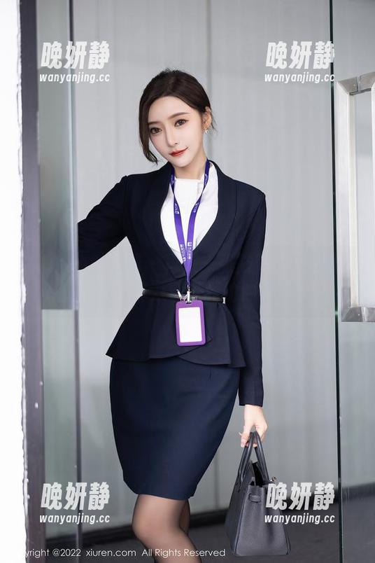 Xiuren秀人网 - 再来一张陆萱萱cecillia的空姐写真，壁纸界的颜值担当。