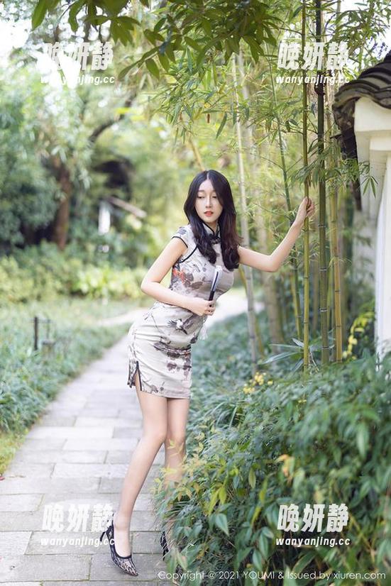 YouMi尤蜜荟-心上可Flora YouMi尤蜜荟 - 心上可Flora皮衣更新,随便一件都让人想要全买回家!