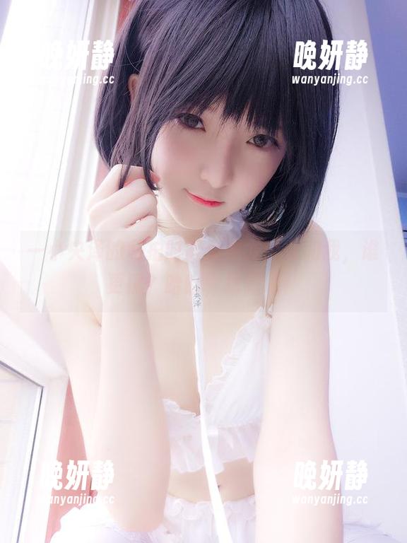 一小央泽的私拍时间：黑龙少女和我，谁更黑？哈哈，猜猜吧！