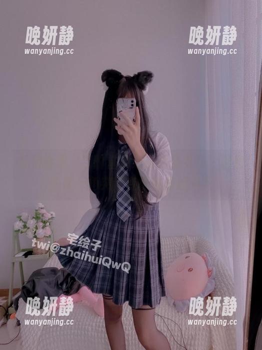 私拍合集，二阶堂宅绘子化身女仆，厨房的那一角突然变得热闹起来？