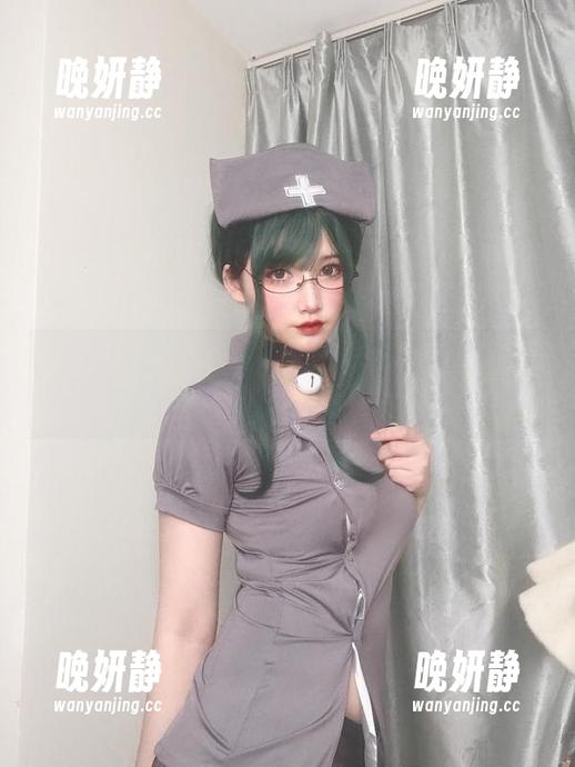 你十七鸽的泳池冒险：为了美图，我的泳裤被迫退休！