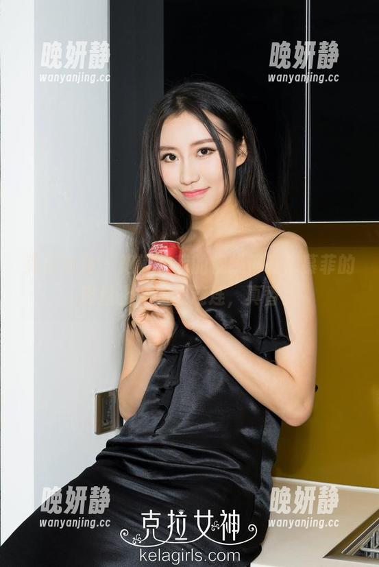克拉女神-慕菲 克拉女神 - 抱歉,我的视线停在了慕菲的肉丝上,美图连连,真香!