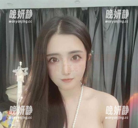 微密圈 - 透明而真实，古阿扎比基尼图包，远离“圣光”