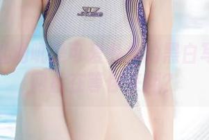 你们看过周叽是可爱兔兔的黑白写真吗？网盘在等你来翻？