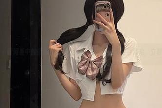 微密圈 – 银河系中的豪华礼品：女刺客紫色丁字系列库存重启，立刻下载！