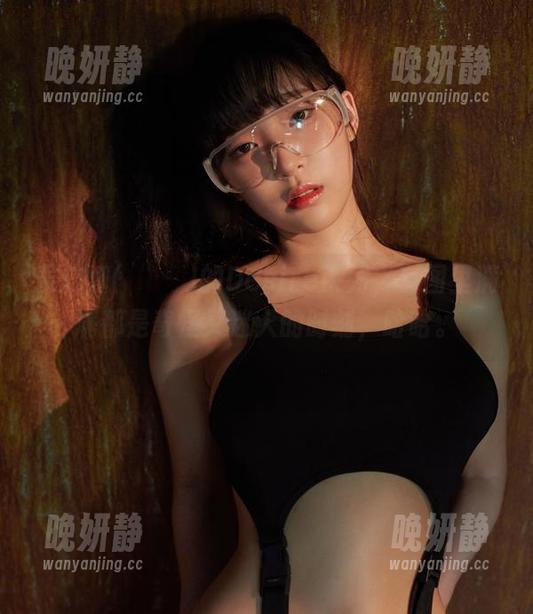 姜仁卿(강인경)的Desire系列，套图里满满都是奇怪又迷人的时刻，哈哈。