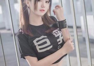 水池边的宅夏yoko：泳衣美图合集，要不要跌个眼镜