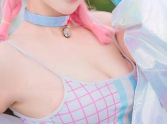 黑色犹如夜幕，无圣光与宫本桜的美图共舞