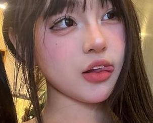 微密圈 – 最新小优优子的中秋女仆图集，没看过？那你可真要赶紧补上了！