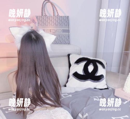 小小奶瓶儿 这一组婚纱私拍,真该给小小奶瓶儿发个奖!