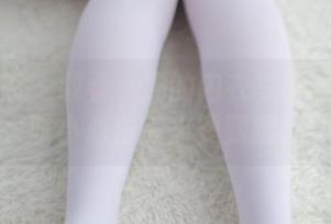 少女秩序 – 敢看小满的内衣写真吗？下载时小心别被火烫到哦！