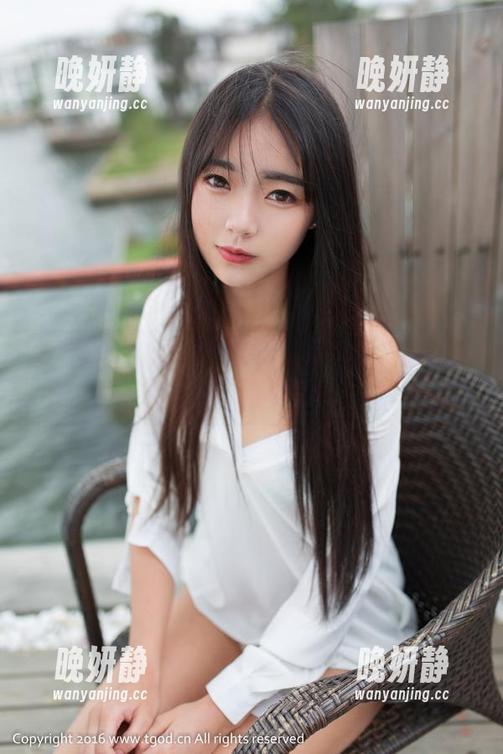 推女神 - 让你的网盘少一点灰尘，多一点何晨曦的白裙写真！