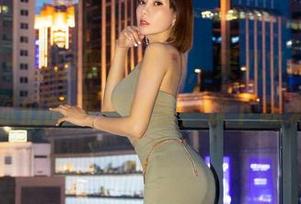 微密圈 – 酒店黑丝写真，果儿Victoria又要把你们的屏幕烧焦，快下载来见证吧。