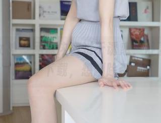 梦丝女神 – 网盘内容过于诱惑，舒蕾丝袜美腿一下载，想删除都难！
