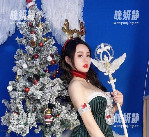 微密圈 - 翻翻水蜜桃米米的新图册，发现她的写真作品竟然藏着不少“小秘密”，唔，真有趣。
