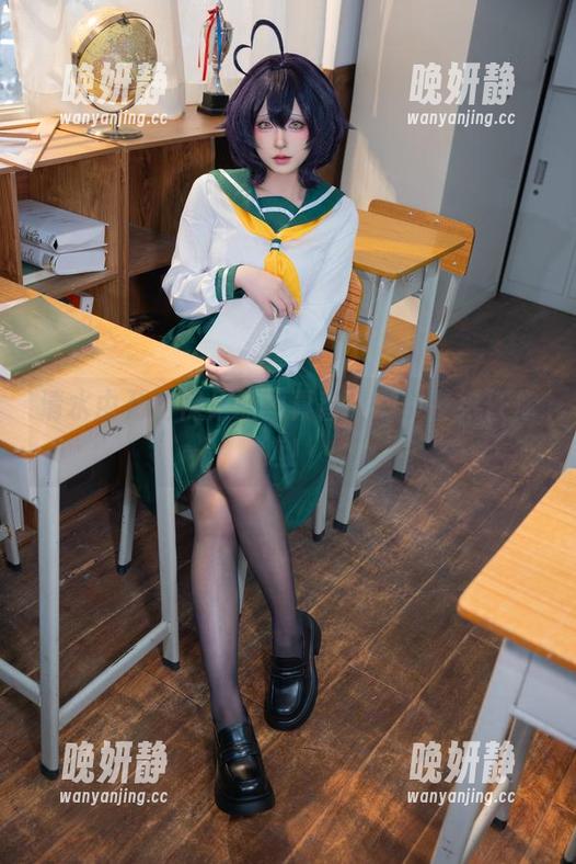 清水由乃的裸足原图真香，顺带壁纸任你选！