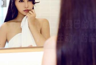 爱蜜社 – 看到Angela小热巴的豹纹原图，照片显得格外生动，哈哈