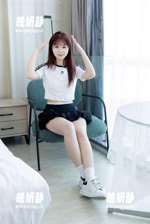 物恋传媒 - 菲菲的夏晚阑珊：私房里藏了些什么美图？小心，只能探个头！