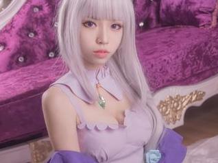 看白易子教主如何把少女的天真与叛逆表现得淋漓尽致！