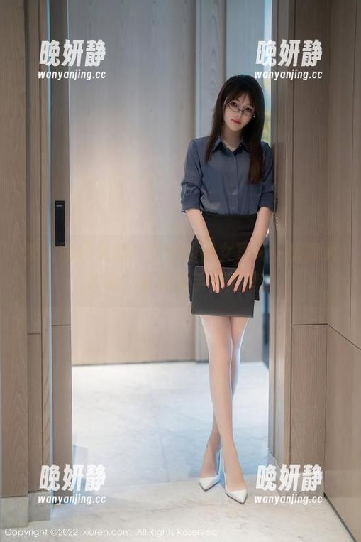秀人网 - 最新！利世的修女写真，脑洞大开啊，看得我手足无措。