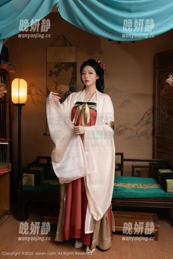 秀人网 - 女王归来：周慕汐baby写真集，下载吧，顺便想想她在干嘛。