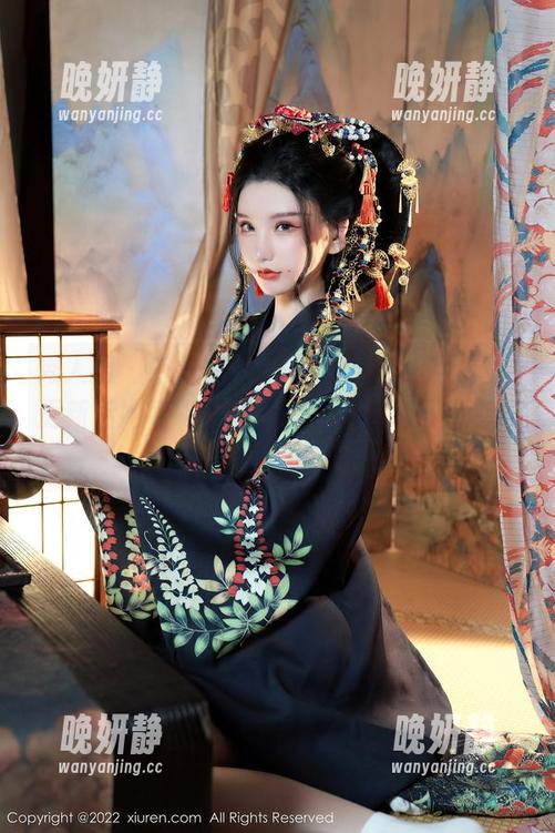 秀人网 - 来看周慕汐fairy修女的原图，更新后她可能会问你：信不信我马上变成百万私人教练？