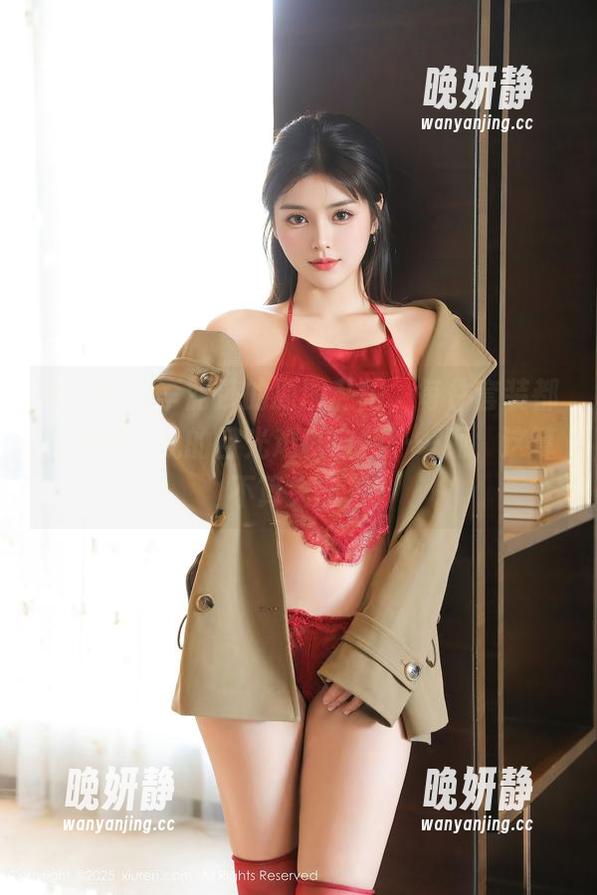秀人网 - 李丽莎的原图私拍，每件套装都在抢镜，我的目光难以自持……呃，这算不算失态？
