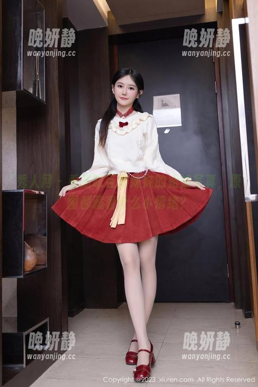 秀人网 - 看猫咪巨臀妹妹的姐姐写真，原图都藏着什么小情绪？
