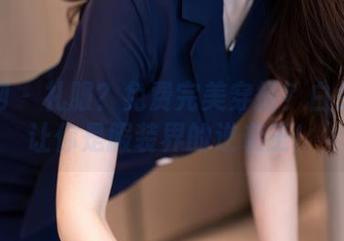 秀人网 – 礼服？免费完美穿搭？白兔西希让你是服装界的逆袭王！