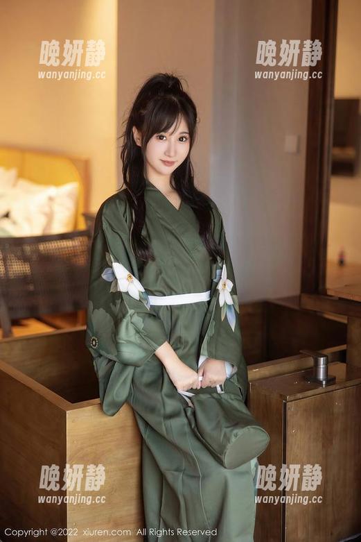秀人网-软情 秀人网 - 眼镜与软情交织,高清美图让你从此失去方向感!