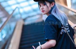 秋楚楚不秃头全集—这清纯，真能让你想象成纯真无邪的白莲花