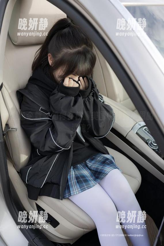 紧急企划 - 如何在校服美图中找到小恩的灵魂？
