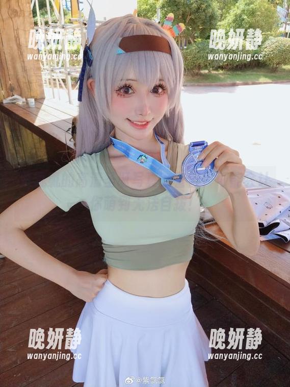 紫氯氯的高清圣诞写真，警告！可能会让你萌到无法自拔！