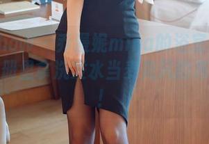花漾show – 乔漫妮mina的浴室日常：高清图册里拿洗发水当麦克风的高唱时刻！