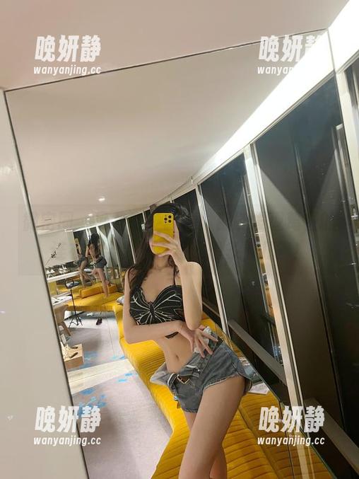 微密圈 - 网盘随便翻翻，就能发现葛征的连衣裙合集，真让人想多看几遍！