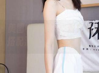 袜啵啵 – 美图中的果冻：耐克板鞋和她的搭配游戏，绝不无聊！