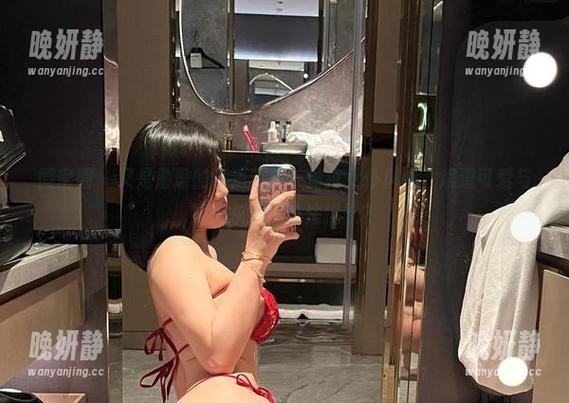 詹詹 微密圈 - 又是詹詹的高清写真,清纯女仆风格,难道可爱与调皮永远都没法排队?